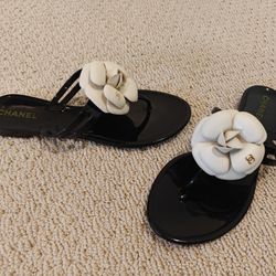 Chanel  Woman Shoes 