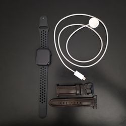 Apple Watch Nike Series 7 45mm