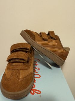 Boys Toddler Cat & jack Shoes Size 7