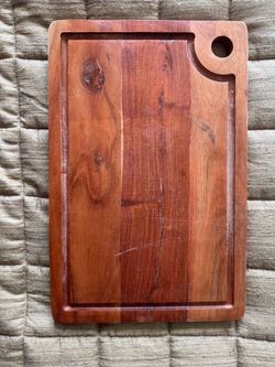 Wooden cutting board