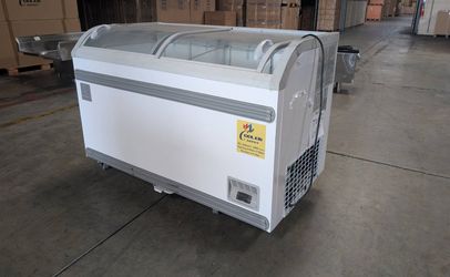 Clearance NSF 56 ins Supermarket Grocery Freezer 72672L0509
