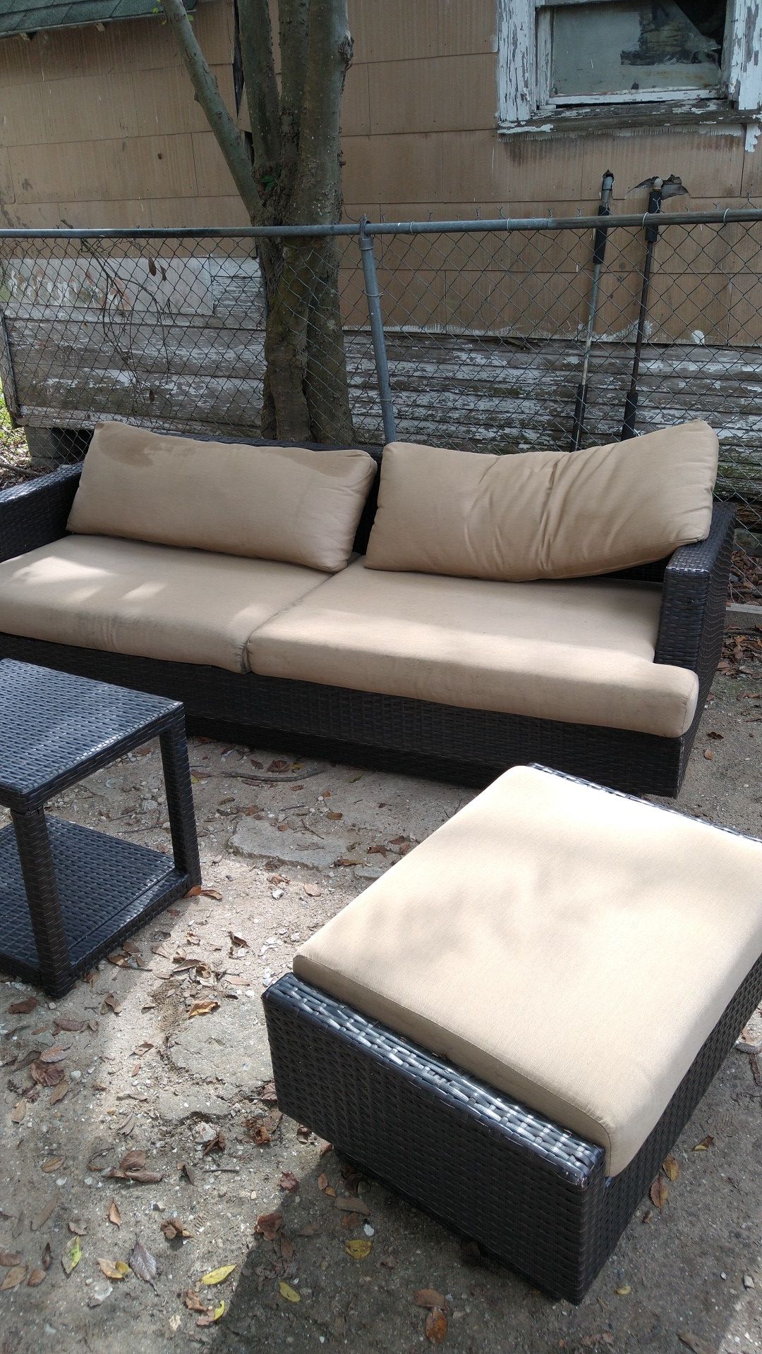 WICKER OUTDOOR FURNITURE SET