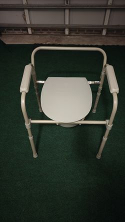 Unused 3-in-1 Adjustable Medical Bedside Commode Chair
