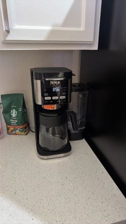 Ninja coffee maker ( MAKE AN OFFER )