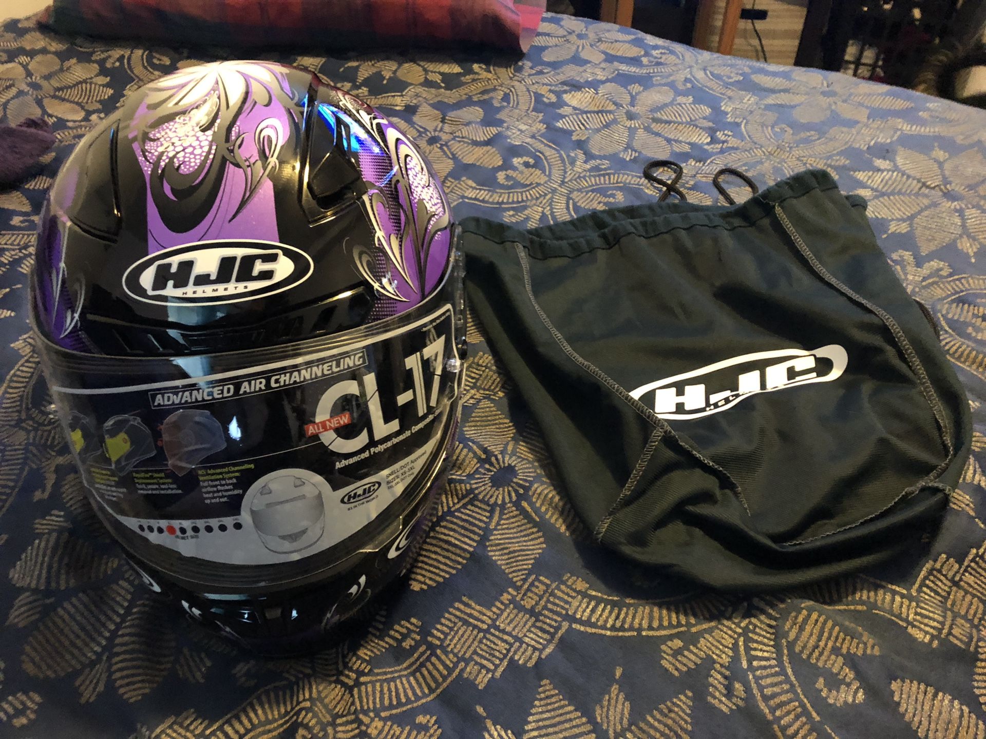 Hjc women’s large helmet