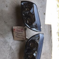 2003-2005 Toyota 4Runner Headlights 