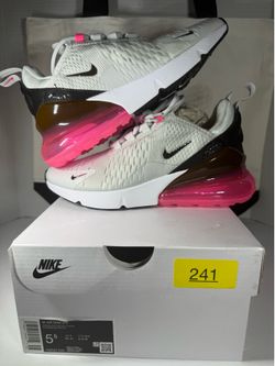 Women’s Nike Air Max 270 5.5W