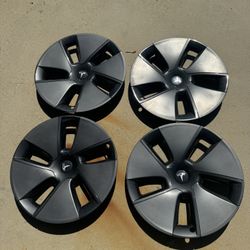 Tesla Aero Covers 