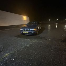 1999 BMW 323i