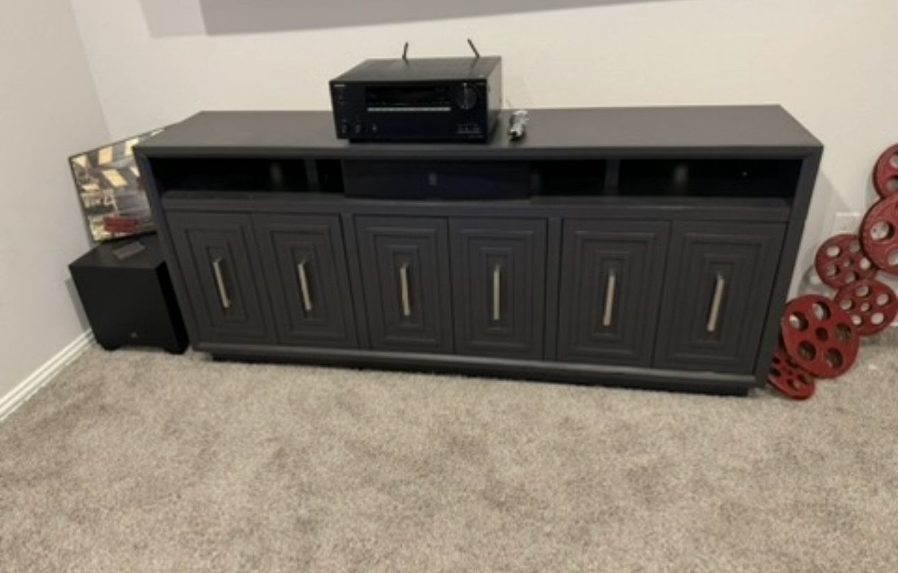 Voyage Natural 80” Modern TV Stand