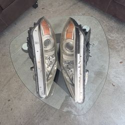 2013 Hyundai Genesis Headlights