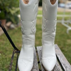 White Boots 