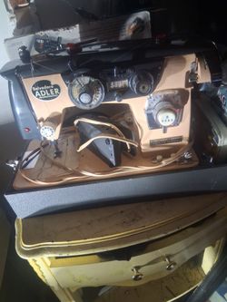 portable sewing machine