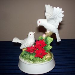 Musical Revolving Doves Statue - Plays White Christmas