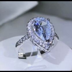 New 18k White Gold Engagement Ring 