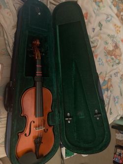 1/2 Size Violin with Case, Bow + Rosin