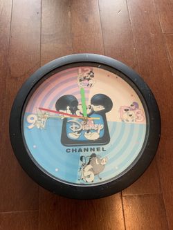Classic 1990’s Disney channel clock
