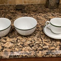 Williams Sonoma Brasserie (green Trim)