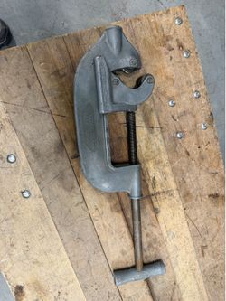 Ridge pipe  2”-4” Heavy Duty Adjustable Cutter