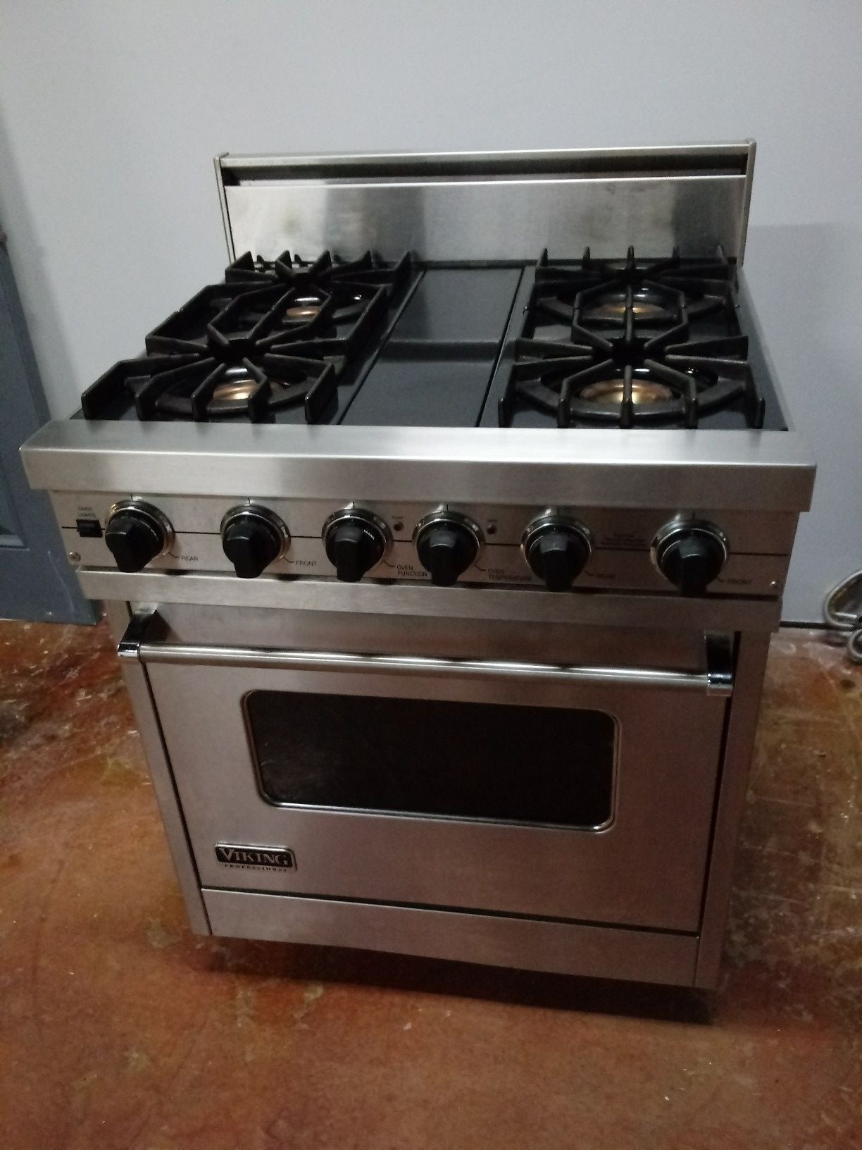 Viking Professional gas stove