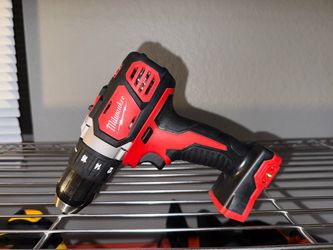 Milwaukee M18 18V Lithium-Ion Cordless 1/2 in. Drill Driver (Tool-Only)