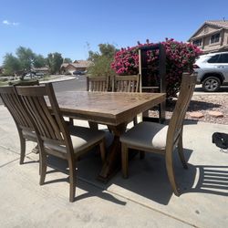 6 Chair Dinning Table 