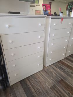 New 5 drawer chests