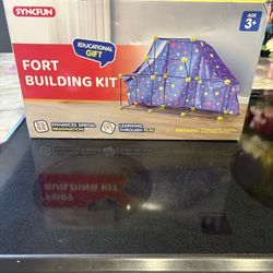 Syncfun New Fort Building Kit(81 Pc Glow In The Dark)