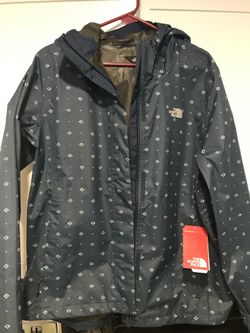NEW Women’s North Face Jacket XL