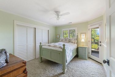 Bedroom set with matters and drawer