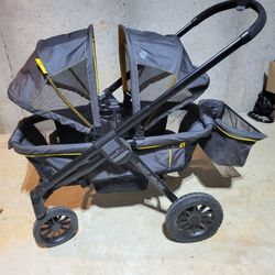 Evenflo Pivot Xplore Wagon 