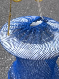 VTG COLLAPSIBLE Huge Floating Fish Basket, Net Great Condition location below 31705 Wesley Chapel blvd Fl 33543 Storage Mart