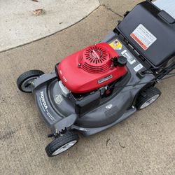 Honda Self-Propelled Lawnmower