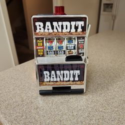 Working Slot Machine Bank