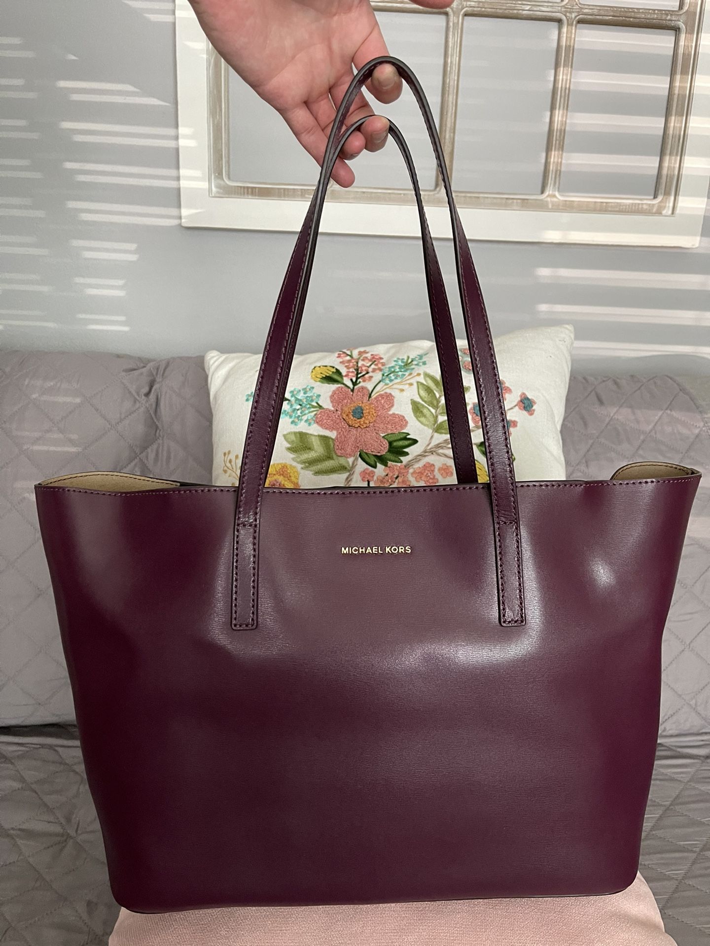 MICHAEL KORS Emry Large Leather Tote Purse PLUM