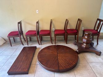 Wooden oval table & chairs