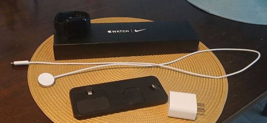 Apple Watch Series 11 46 MM GPS and 5G Nike Edition with Accessories