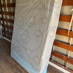 Twin Memory Foam Mattress 