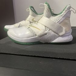 Nike Lebron Zoom Soldier Athletic Shoes