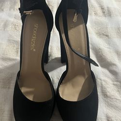 Shoedazzle Used In Great Condition Heels Black Size 8