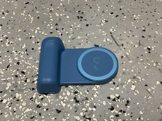 ShiftCam SnapGrip – Magnetic Camera Grip + Power Bank (iPhone/MagSafe)