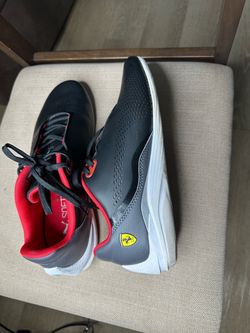 Puma Ferrari Sneakers Black Red Low-Top size 10