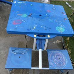 Artist Foldable Picnic Table 
