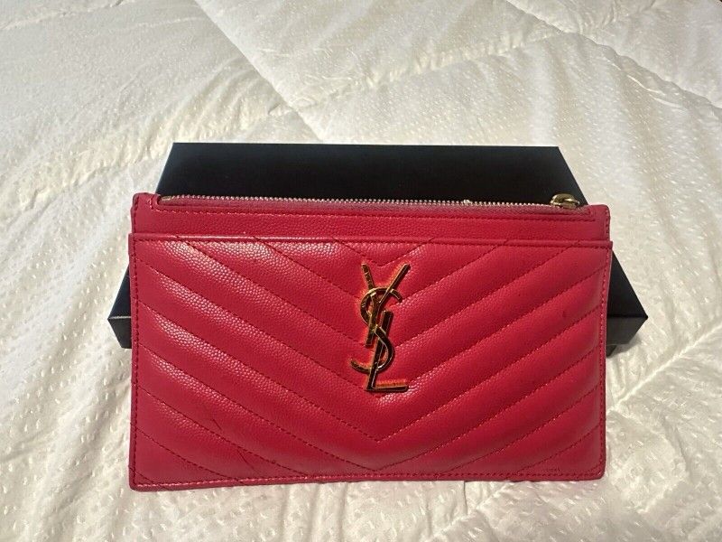YVES SAINT LAURENT Grain De Poudre