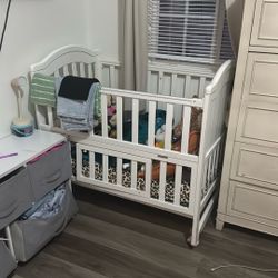 Small Crib 