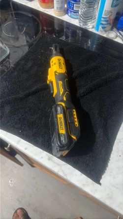 20 Volts Dewalt Ratchet 🔥🔥🔥