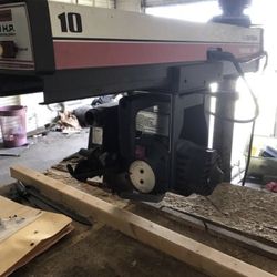 radial saw