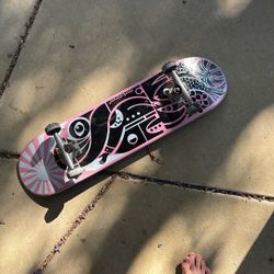 Skateboard (size 8.5 Deck)