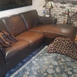 Sectional Sofa With Chase
