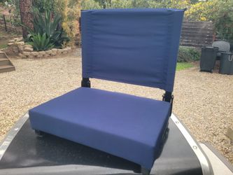 Portable Grandstand Comfort Seat Cushioned